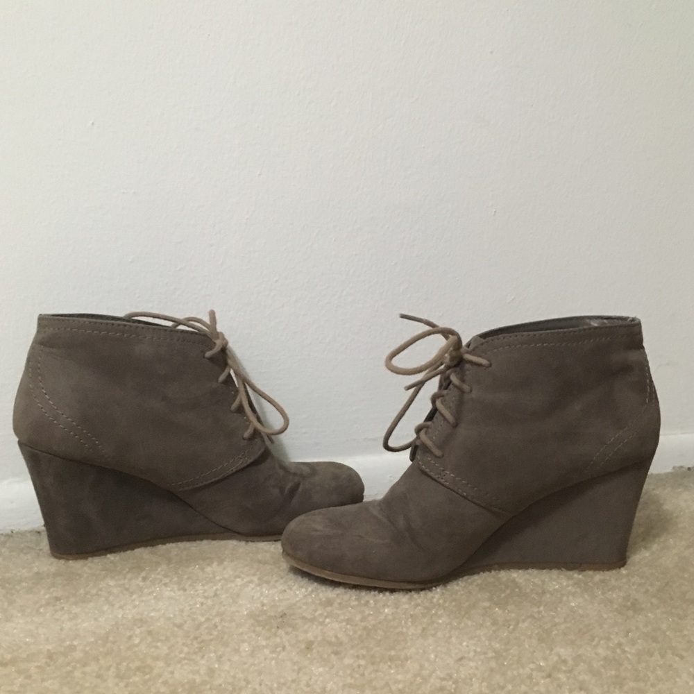 SOLD Dark Grey Lace-up Wedges